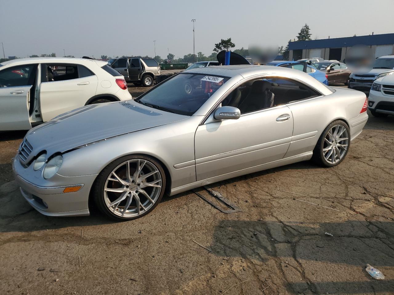 2003 Mercedes-Benz CL 500, VIN WDBPJ75J23A033374 — Front end