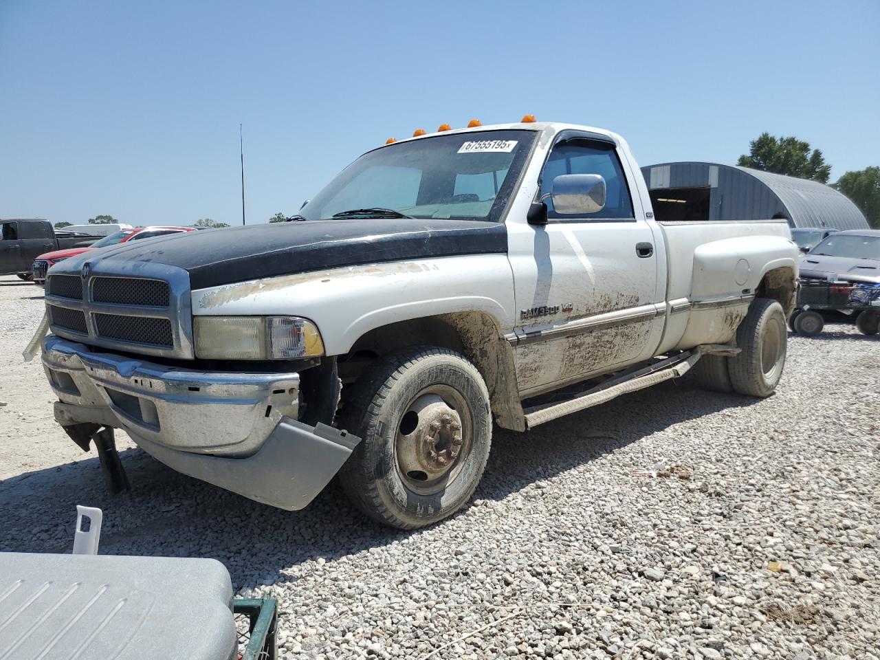 1996 Dodge 3500, VIN 1B7MC36W8TS573260 — Front end