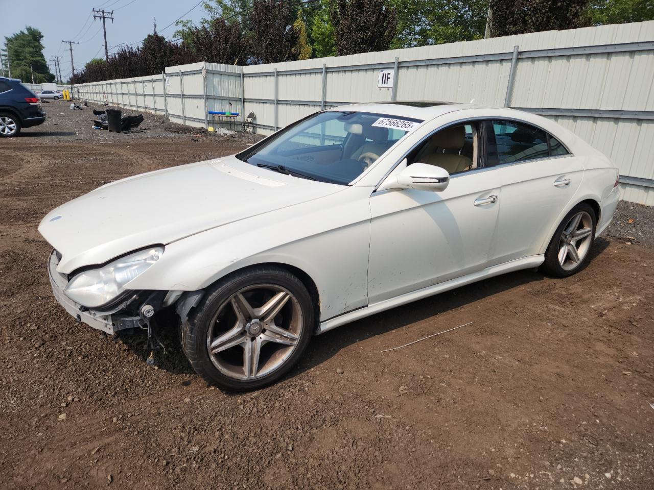 2011 Mercedes-Benz CLS 550, VIN WDDDJ7CB9BA168324 — Front end