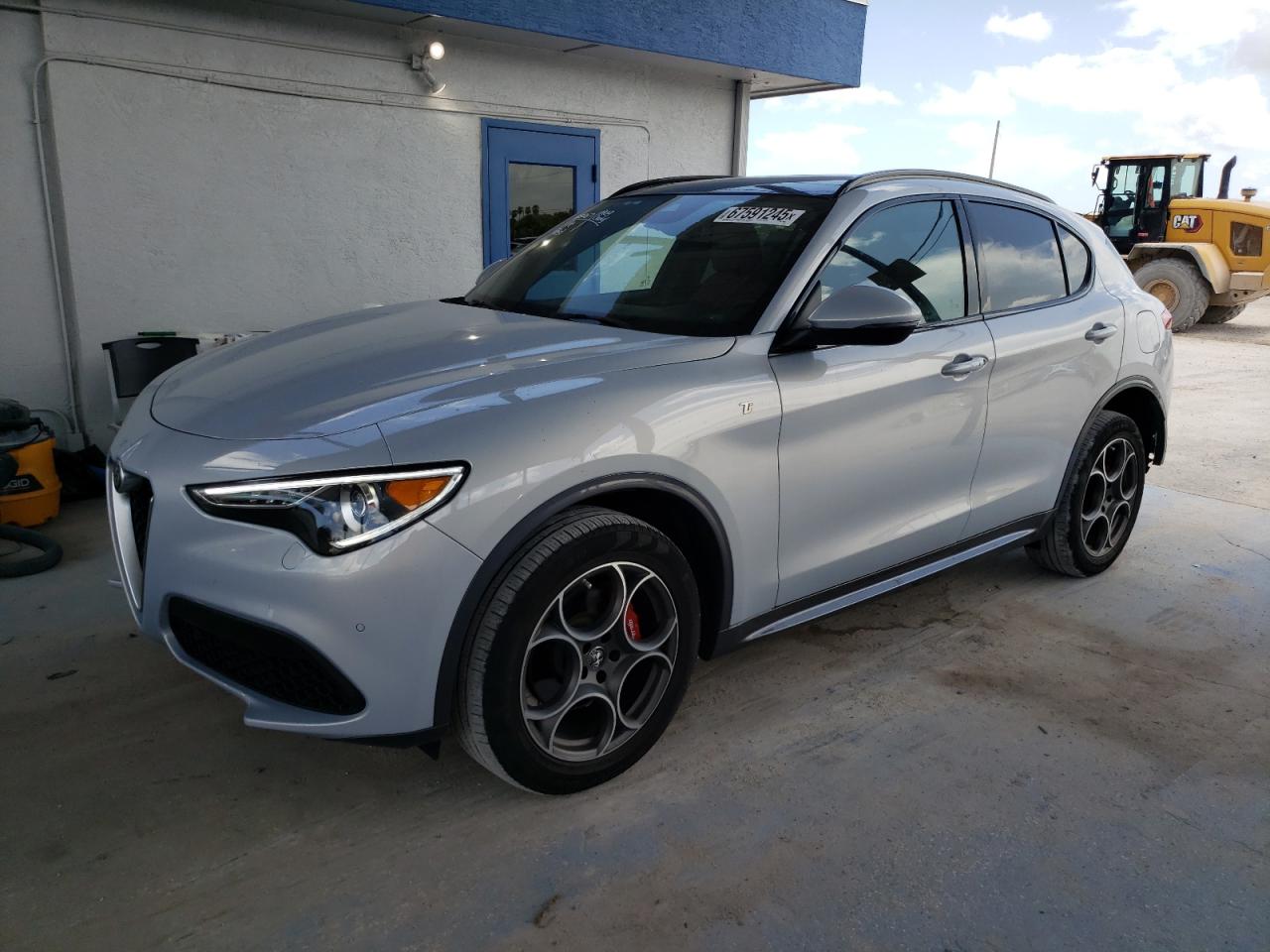 2023 Alfa Romeo Stelvio Ti, VIN ZASPAKBN9P7D58884 — Rear end