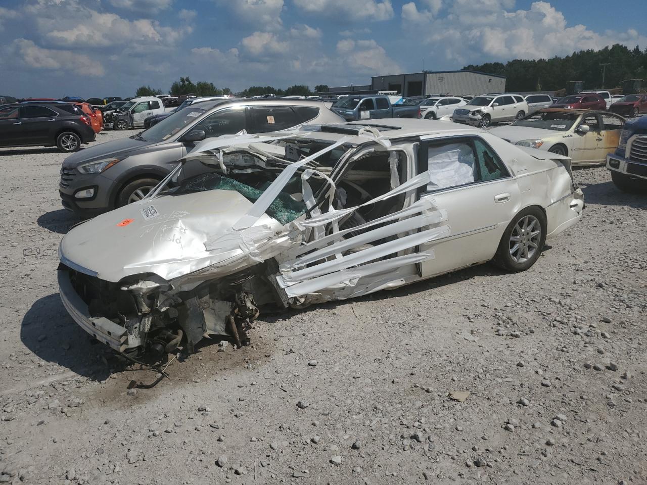 2011 Cadillac DTS Luxury Collection, VIN 1G6KD5E66BU123145 — Rollover