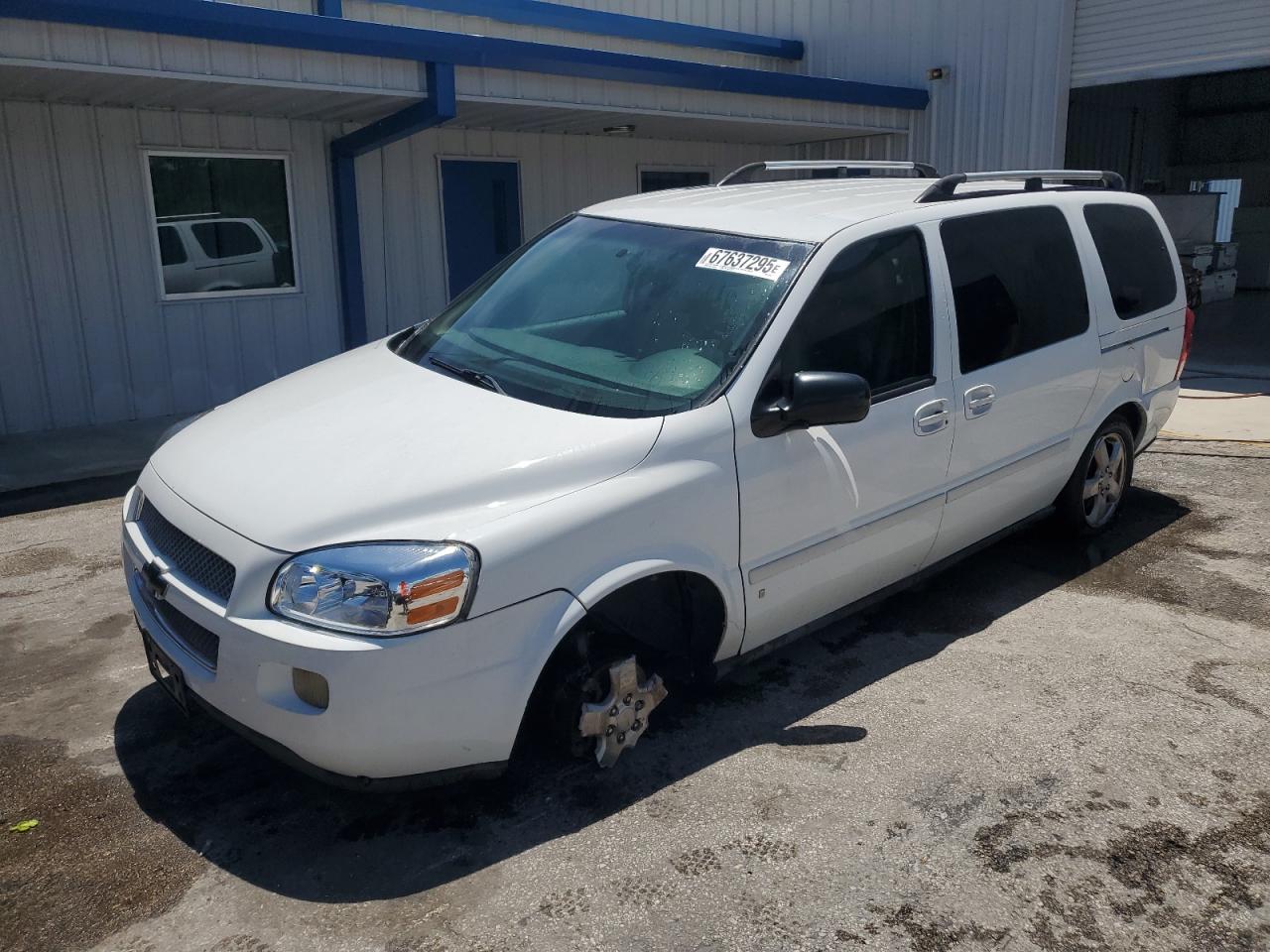 2007 Chevrolet Uplander 2LT, VIN 1GNDV33107D194645 — Rear end