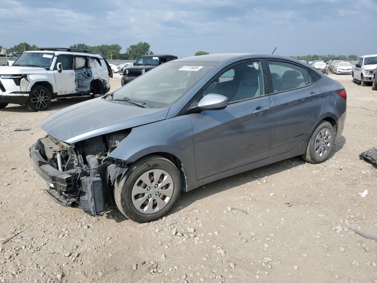 2017 Hyundai Accent Value Edition, VIN KMHCT4AE4HU354741 — Front end