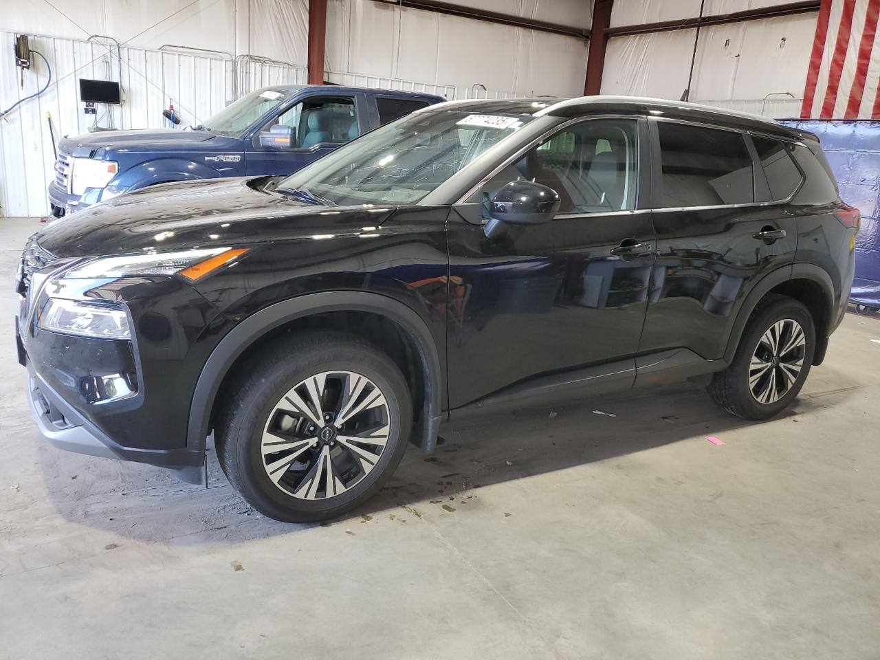 2023 Nissan Rogue SV, VIN JN8BT3BB7PW491002 — Auction photo