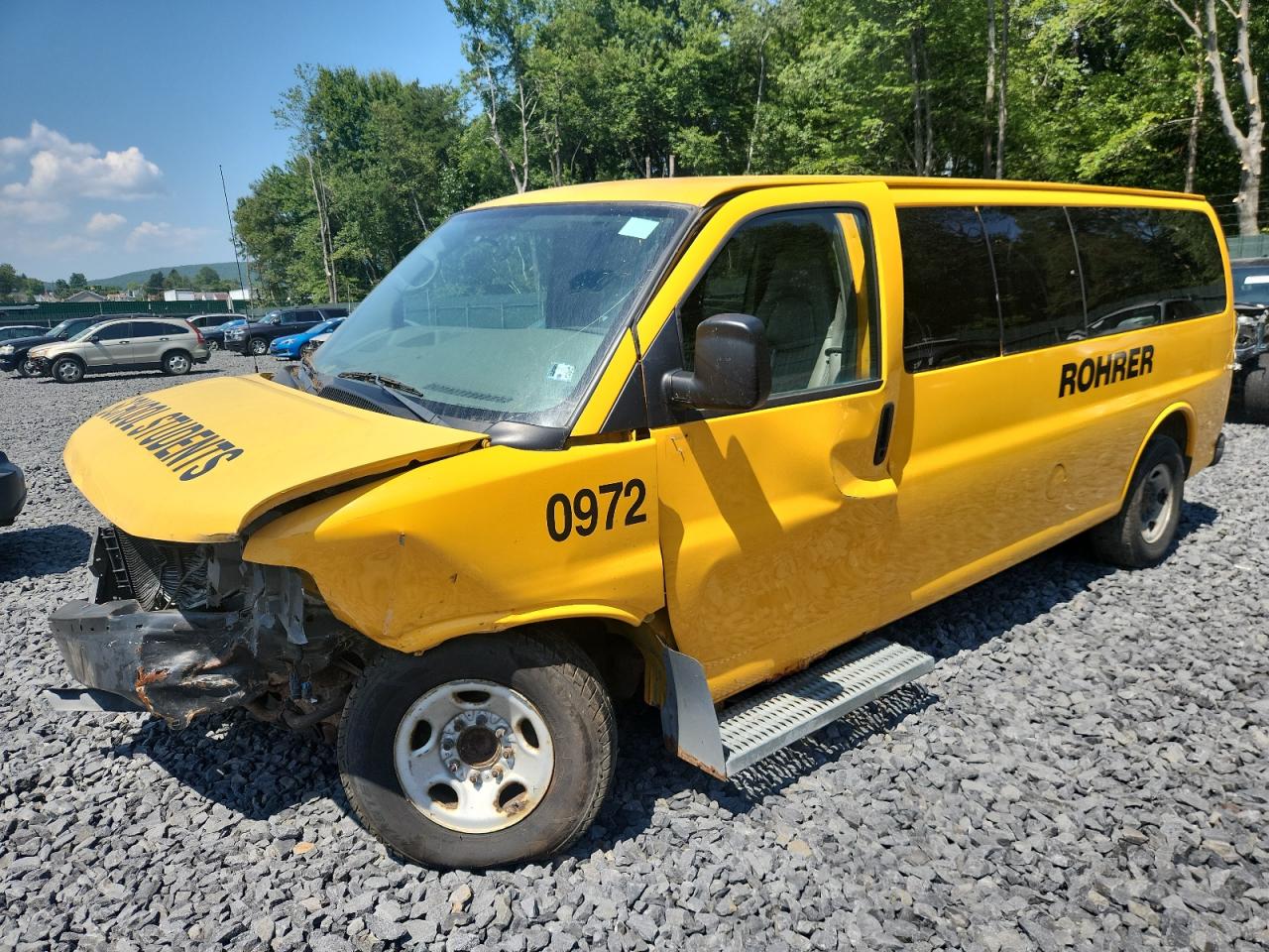 2009 Chevrolet Express G3500, VIN 1GNHG39K091112932 — Front end