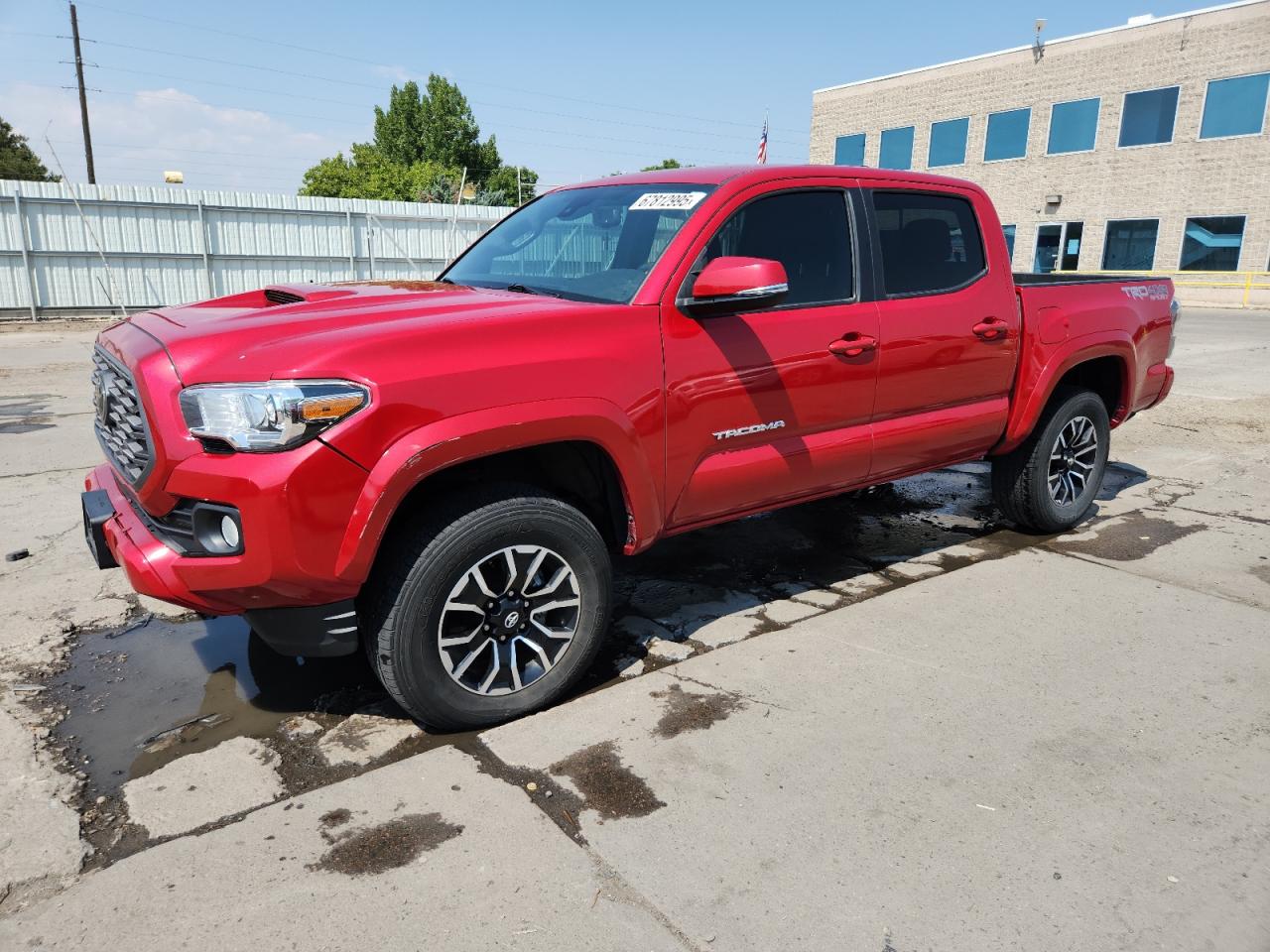 2021 Toyota Tacoma SR, VIN 3TMCZ5AN5MM376142 — Rear end