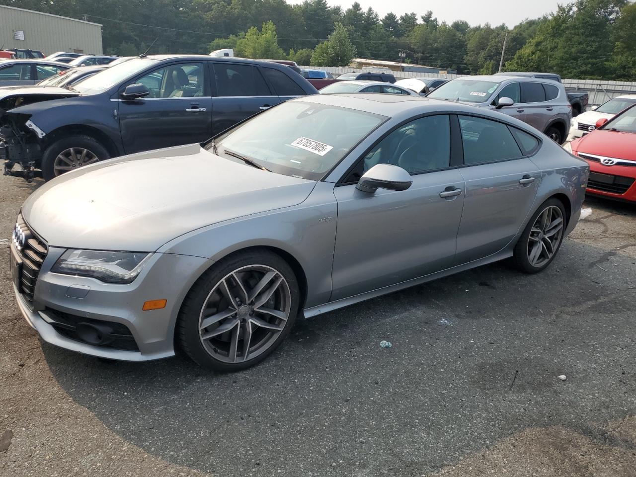2015 Audi S7, VIN WAUW2BFC0FN018802 — Днище