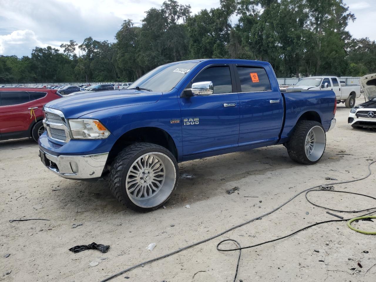 2017 Ram 1500 Lone Star, VIN 1C6RR6LT1HS695960 — VIN отсутствует или изменён