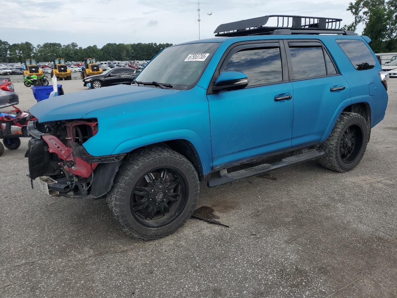 2018 Toyota 4Runner SR5, VIN JTEZU5JR3J5187269 — Front end