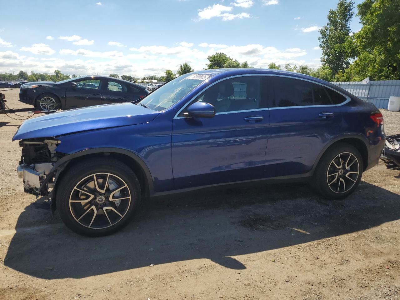 2018 Mercedes-Benz GLC 300, VIN WDC0J4KB7JF444858 — Front end