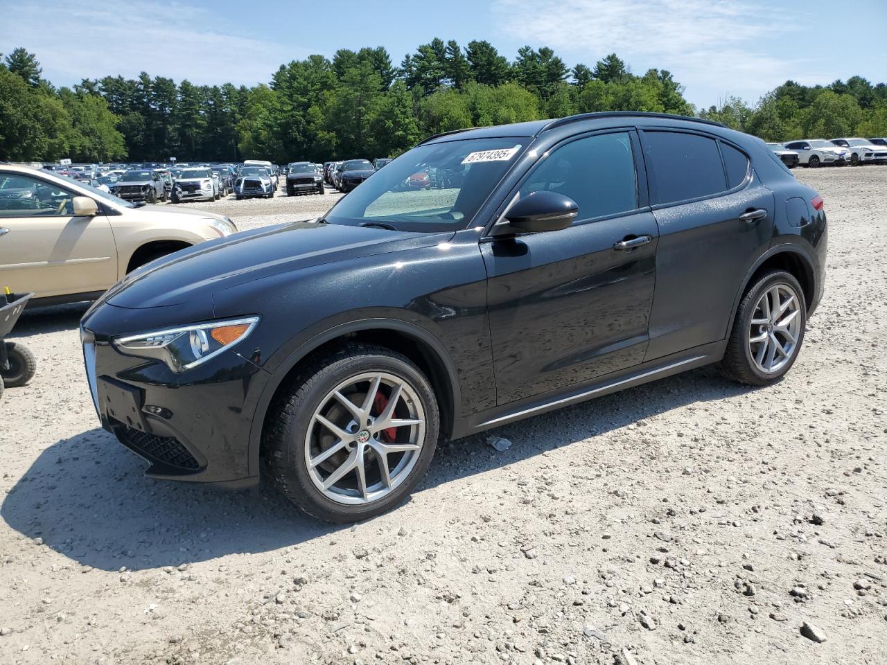 2018 Alfa Romeo Stelvio Ti Sport, VIN ZASFAKNN8J7B75099 — Minor dents and scratches