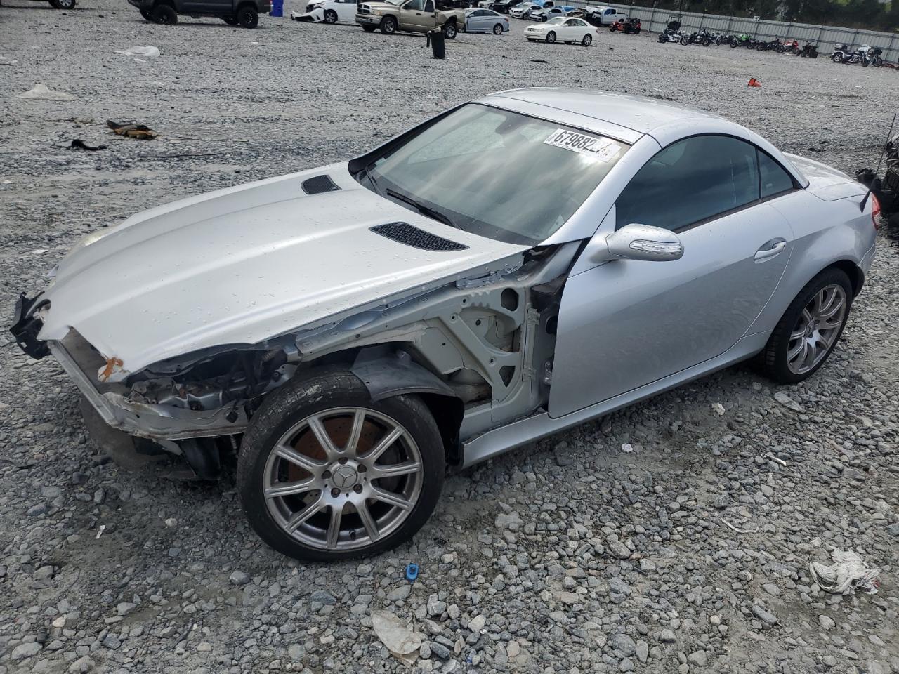 2005 Mercedes-Benz SLK 230/320, VIN WDBWK56F75F049566 — Front end