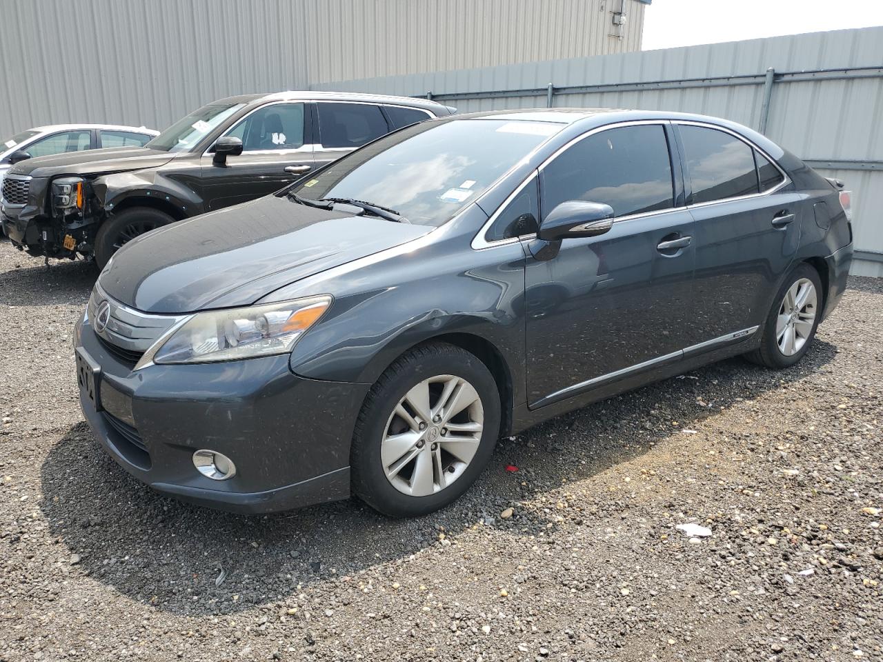 2011 Lexus HS 250h, VIN JTHBB1BA0B2045329 — Мелкие вмятины и царапины