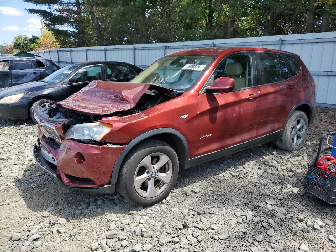 2011 BMW X3 28i, VIN 5UXWX5C55BL709873 — Front end