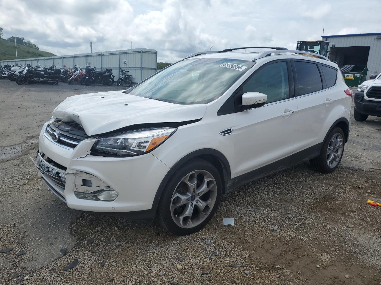 2015 Ford Escape Titanium, VIN 1FMCU0J90FUA58573 — Front end
