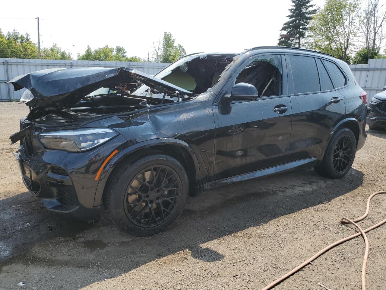 2022 BMW X5 xDrive40i, VIN 5UXCR6C09N9K09949 — Пожар в салоне
