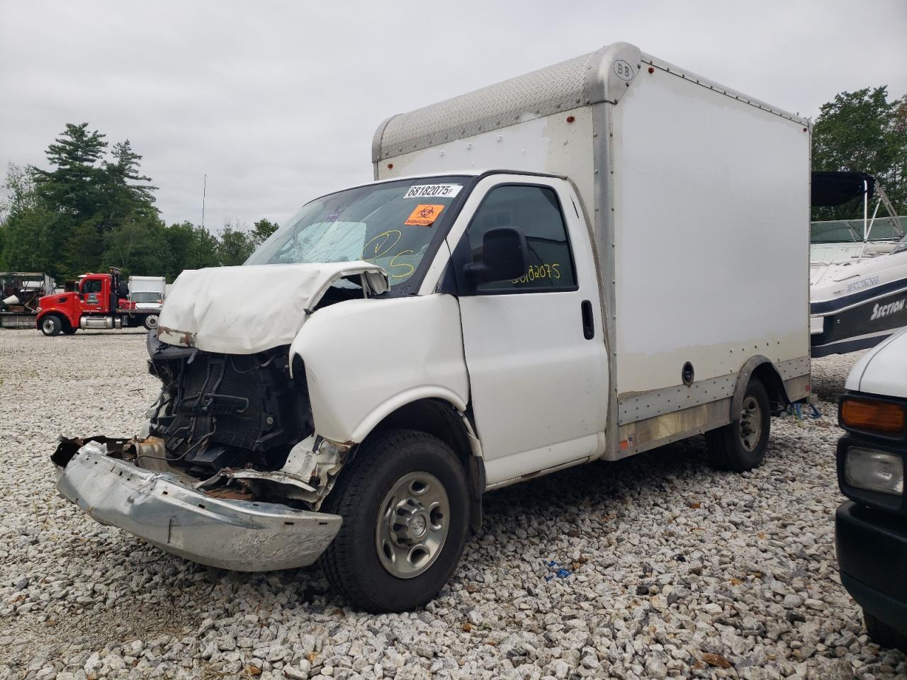 2014 Chevrolet Express Commercial, VIN 1GB0G2CG1E1162256 — Front end