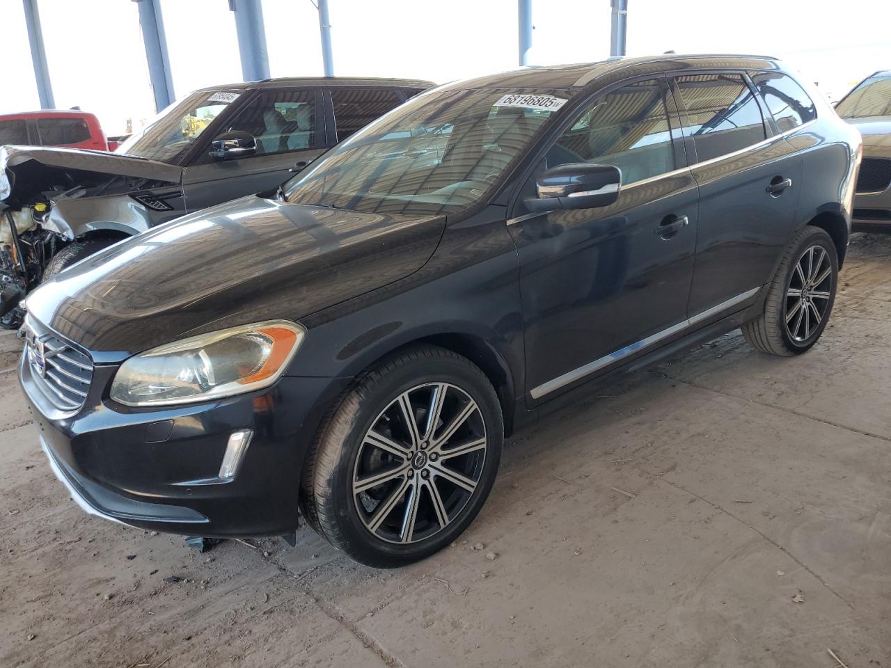2015 Volvo XC60 T6 Drive-E Platinum, VIN YV449MDM8F2662981 — Обычный износ