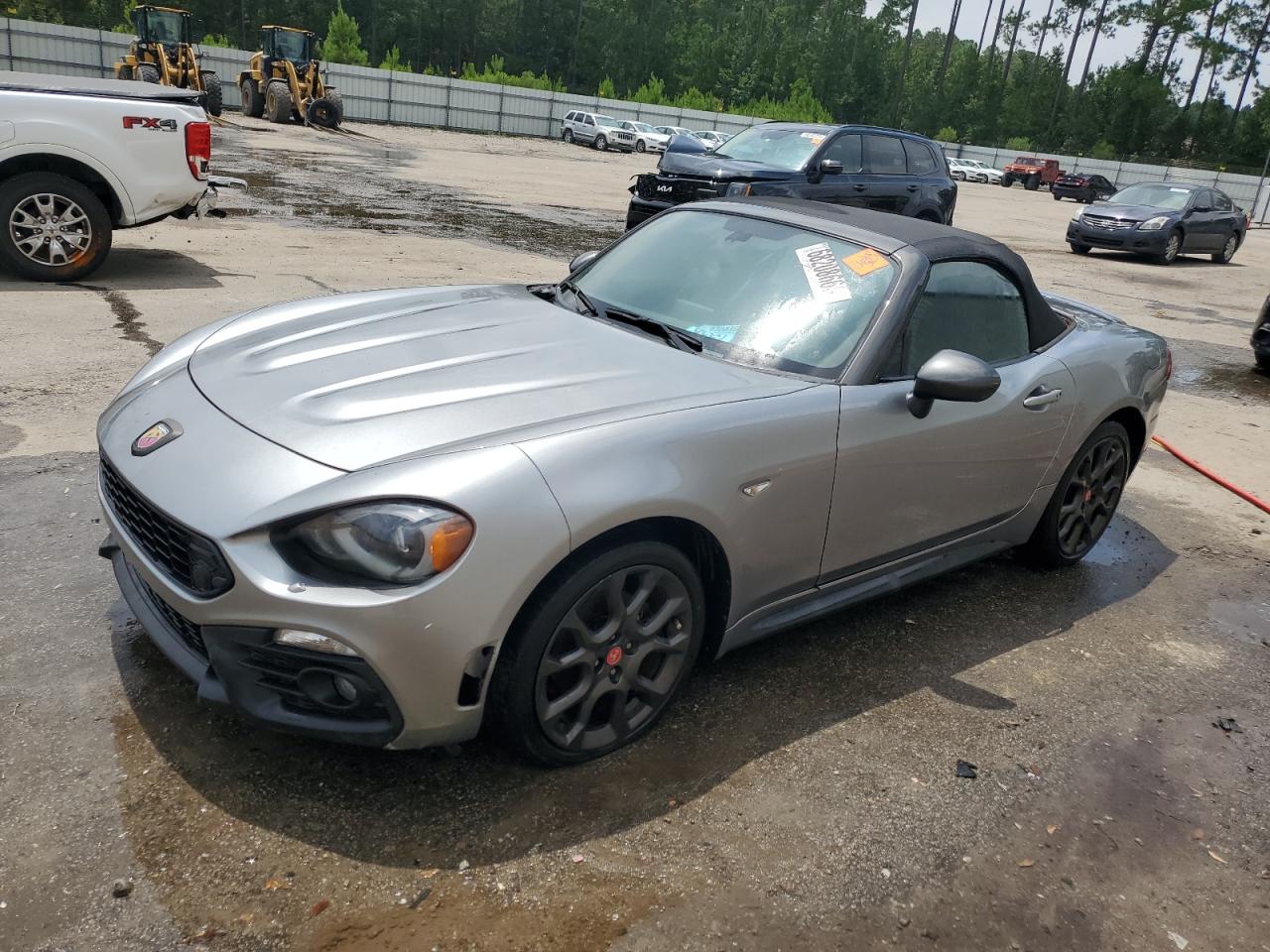2017 FIAT 124 Spider Classica, VIN JC1NFAEKXH0118103 — Vandalism