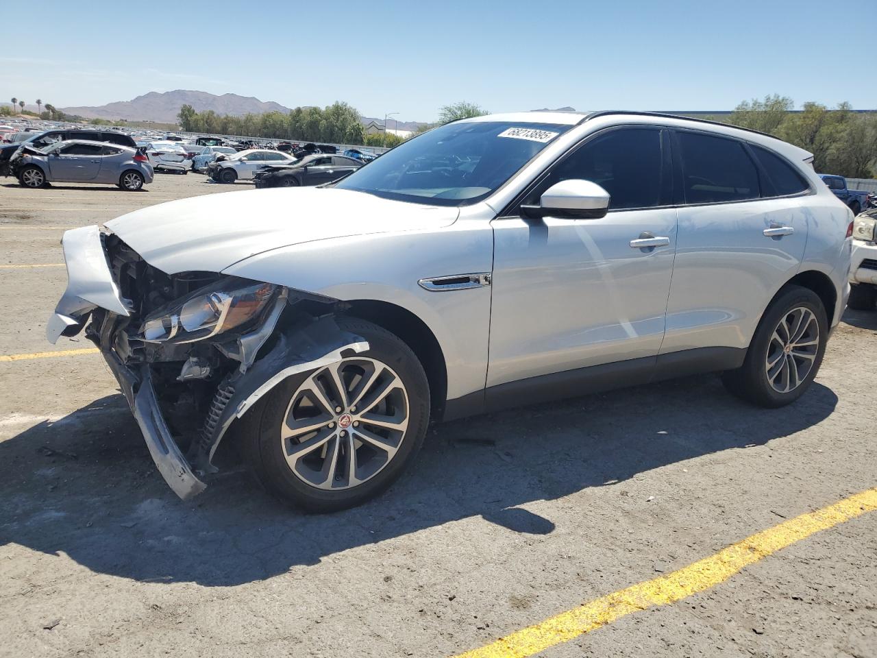 2017 Jaguar F-Pace 35t Premium, VIN SADCJ2BV7HA085248 — Front end