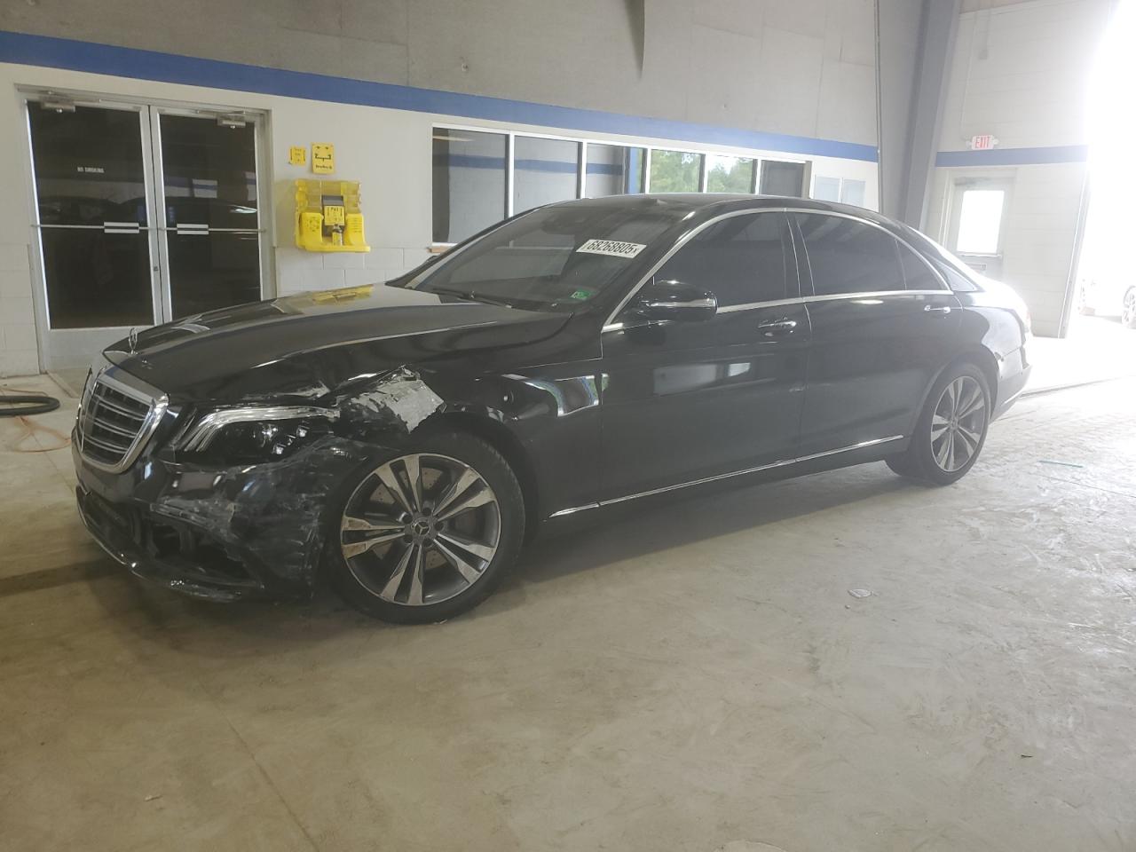 2018 Mercedes-Benz S 560, VIN WDDUG8GB7JA351170 — Front end
