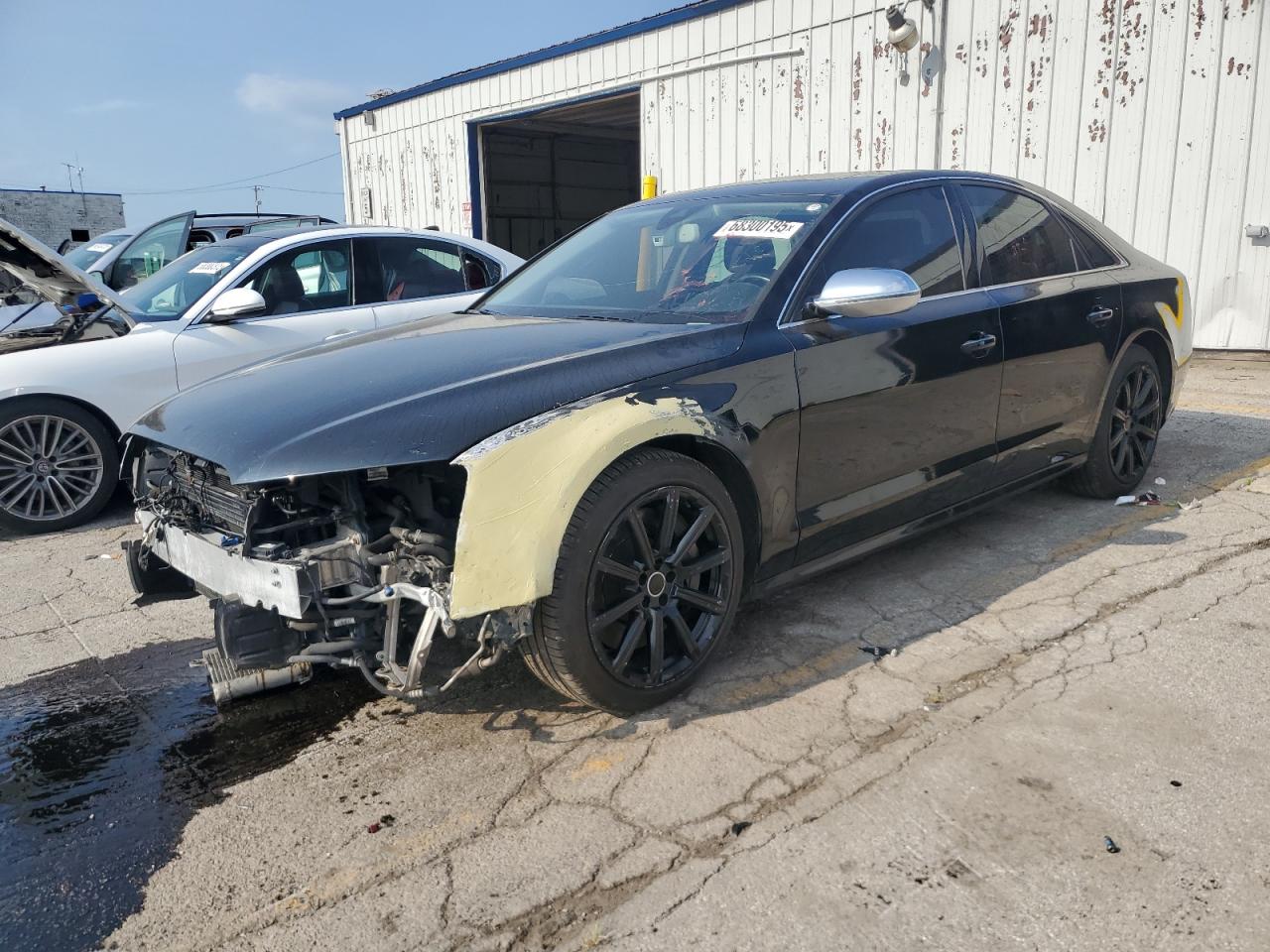 2014 Audi S8, VIN WAUD2AFD2EN005073 — Front end