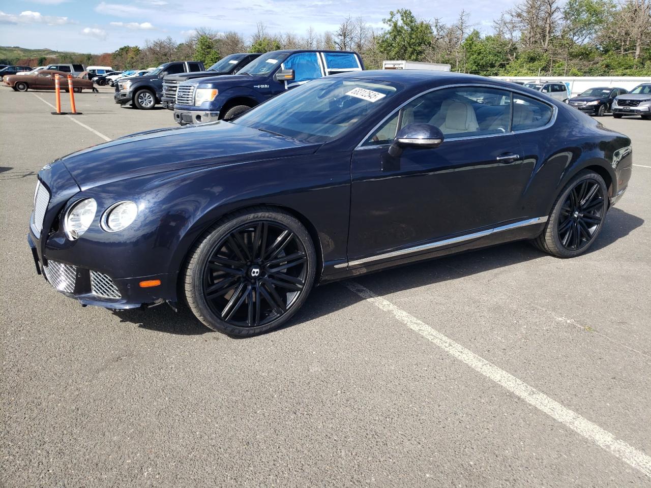 2013 Bentley Continental GT, VIN SCBFC7ZA4DC084868 — Front end