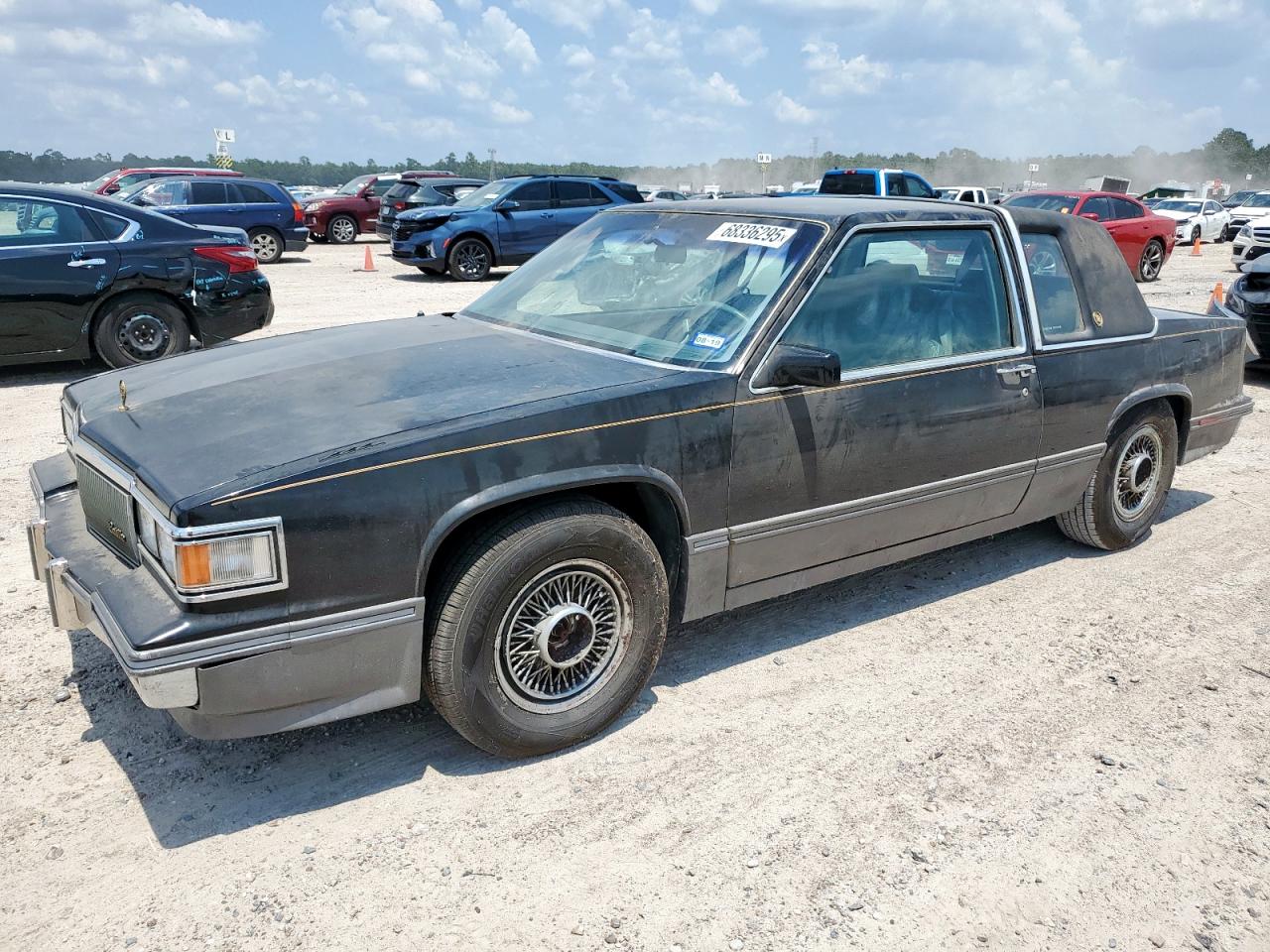 1986 Cadillac DeVille, VIN 1G6CD4784G4295176 — Обычный износ