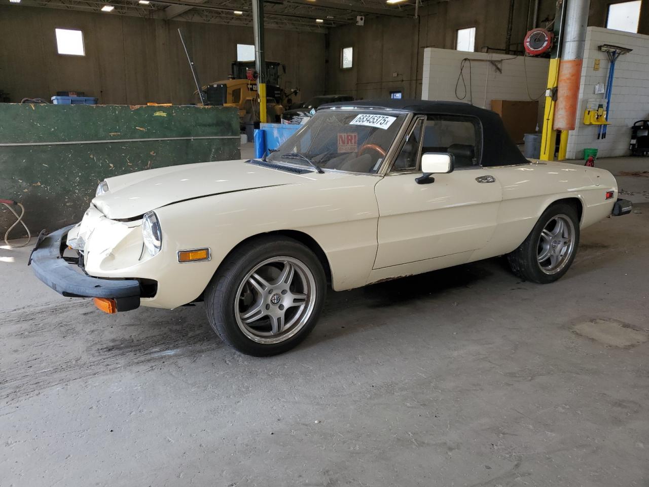 1982 Alfa Romeo Spider Veloce, VIN ZARBA5410C1014670 — Front end