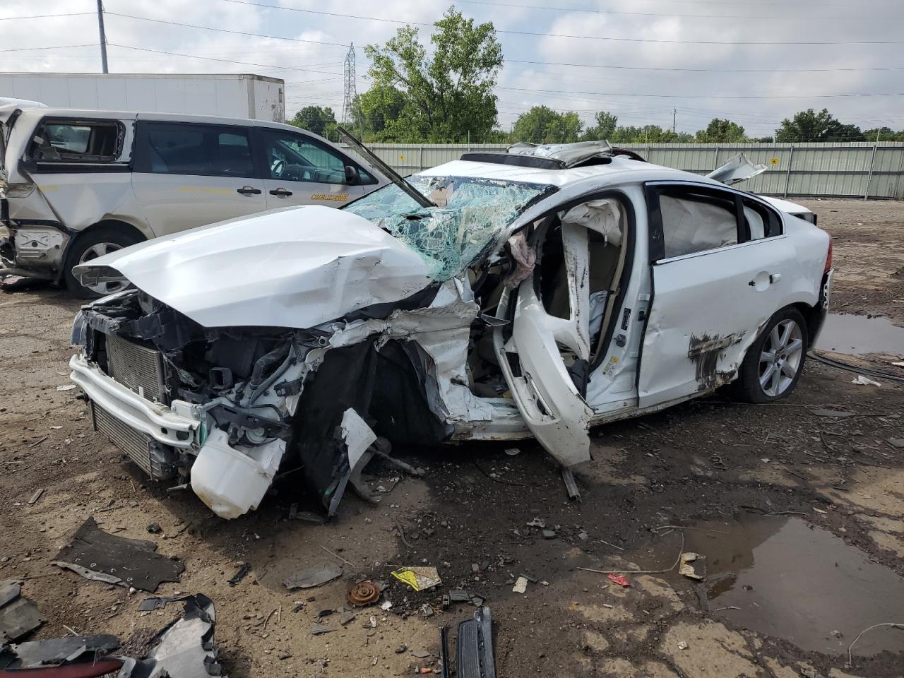 2016 Volvo S60 T5 Premier, VIN YV1612TK9G2393070 — All over