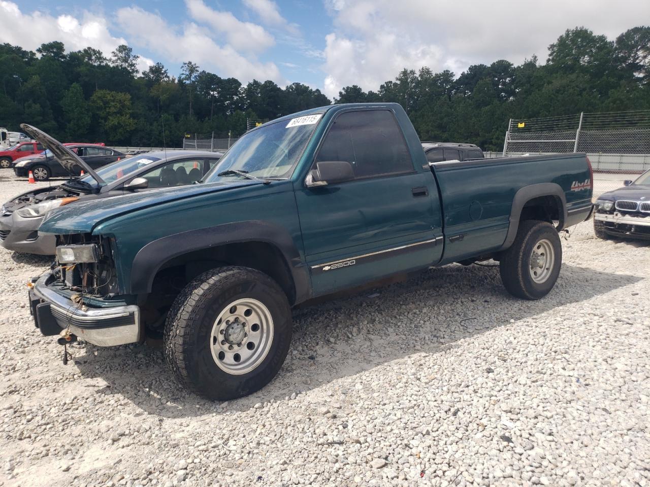 1995 Chevrolet K2500, VIN 1GCGK24F6SE251887 — Front end