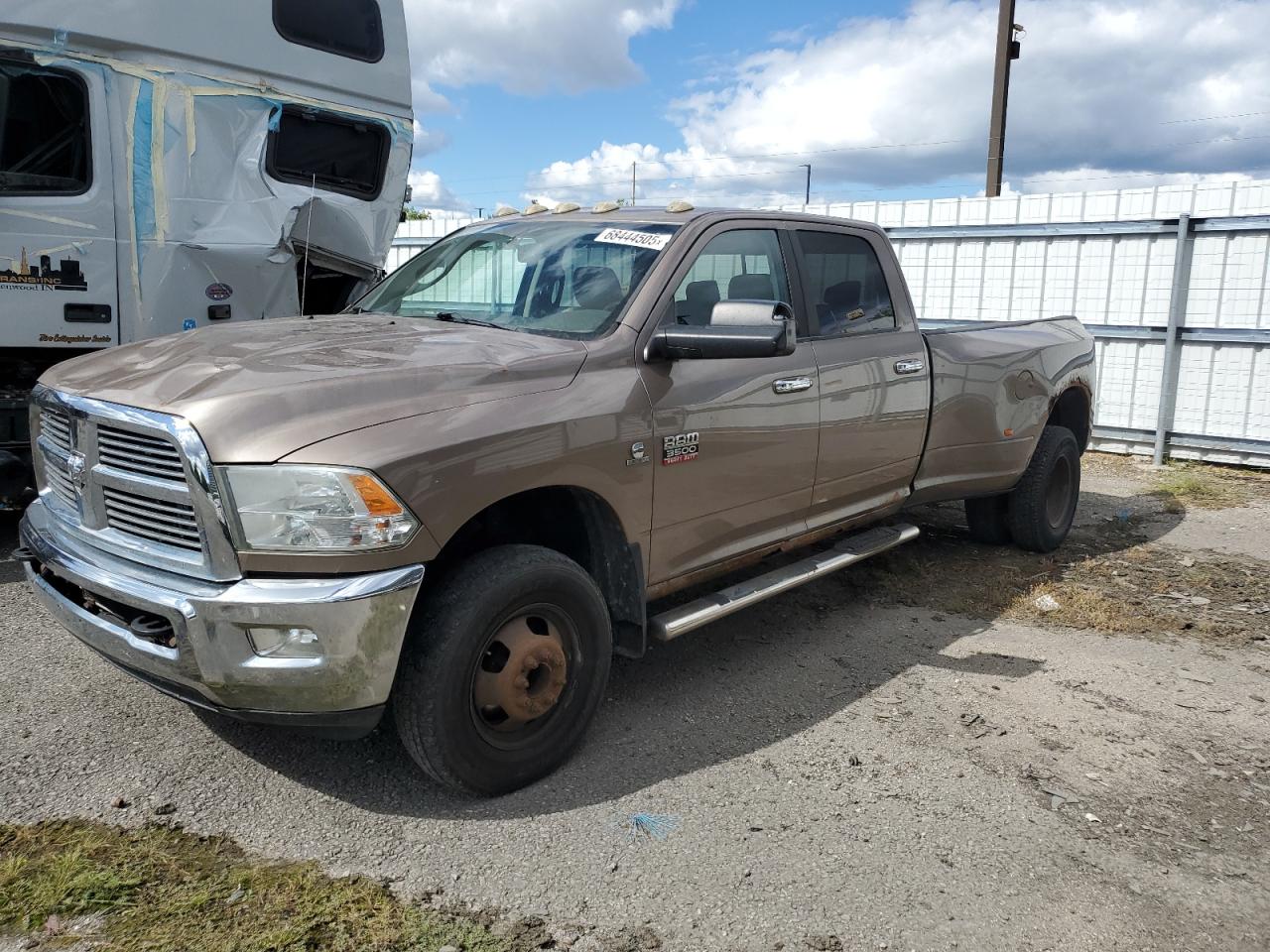 2010 Dodge 3500 SLT, VIN 3D73Y4CL4AG140106 — Roof