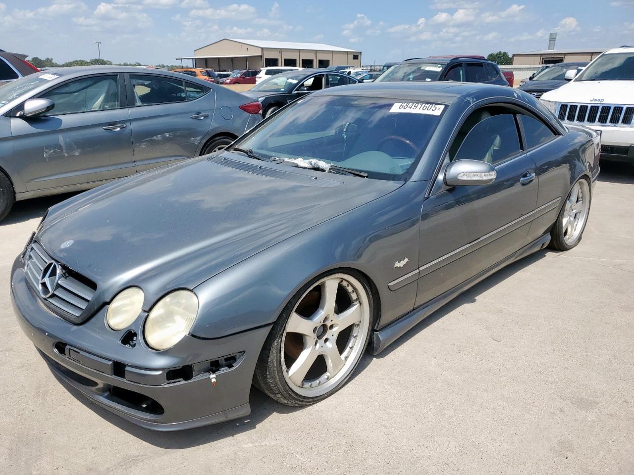 2006 Mercedes-Benz CL 500, VIN WDBPJ75J36A047532 — Front end