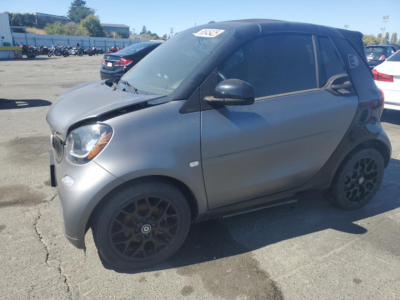 2018 Smart fortwo Passion, VIN WMEFK9BA9JK268924 — Vandalism