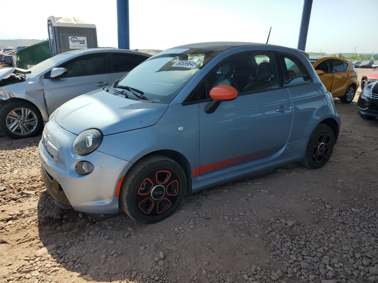 2015 FIAT 500e, VIN 3C3CFFGE2FT527229 — Normal wear