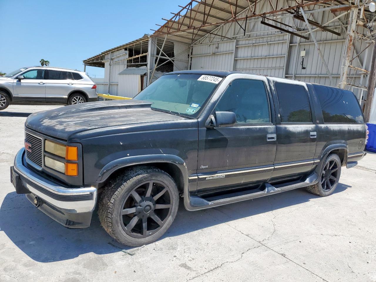 1997 GMC Suburban, VIN 1GDEC16RXVJ742203 — Minor dents and scratches