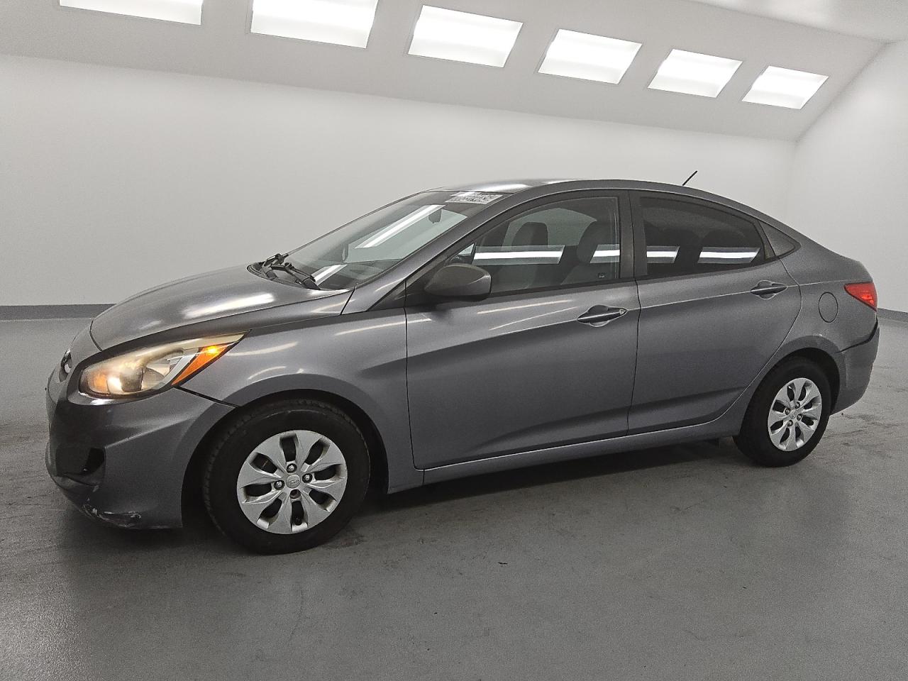 2015 Hyundai Accent GLS, VIN KMHCT4AE4FU867615 — Normal wear