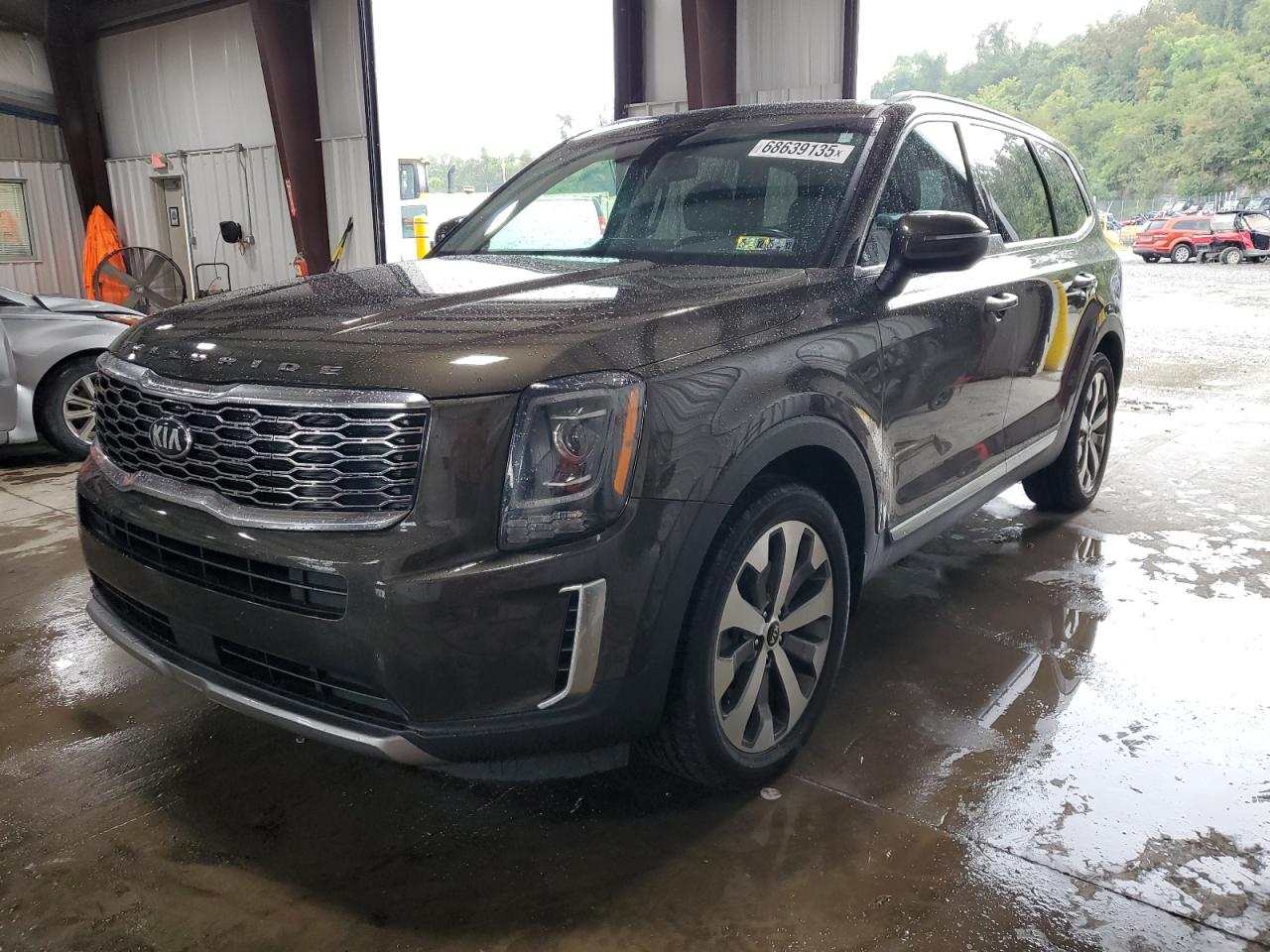2020 Kia Telluride S, VIN 5XYP6DHC8LG066099 — Rear end