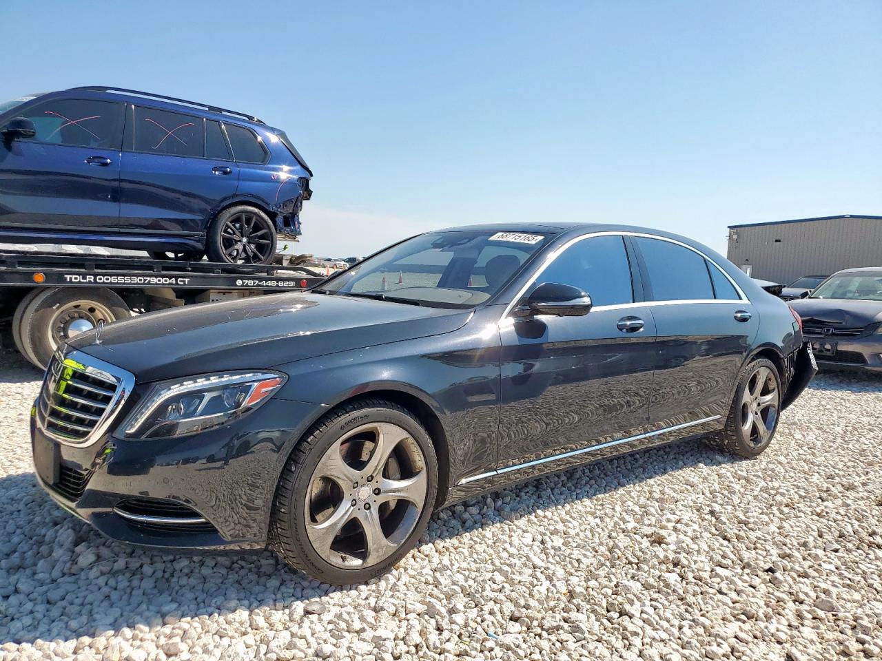 2015 Mercedes-Benz S 550, VIN WDDUG8CB1FA070589 — Rear end
