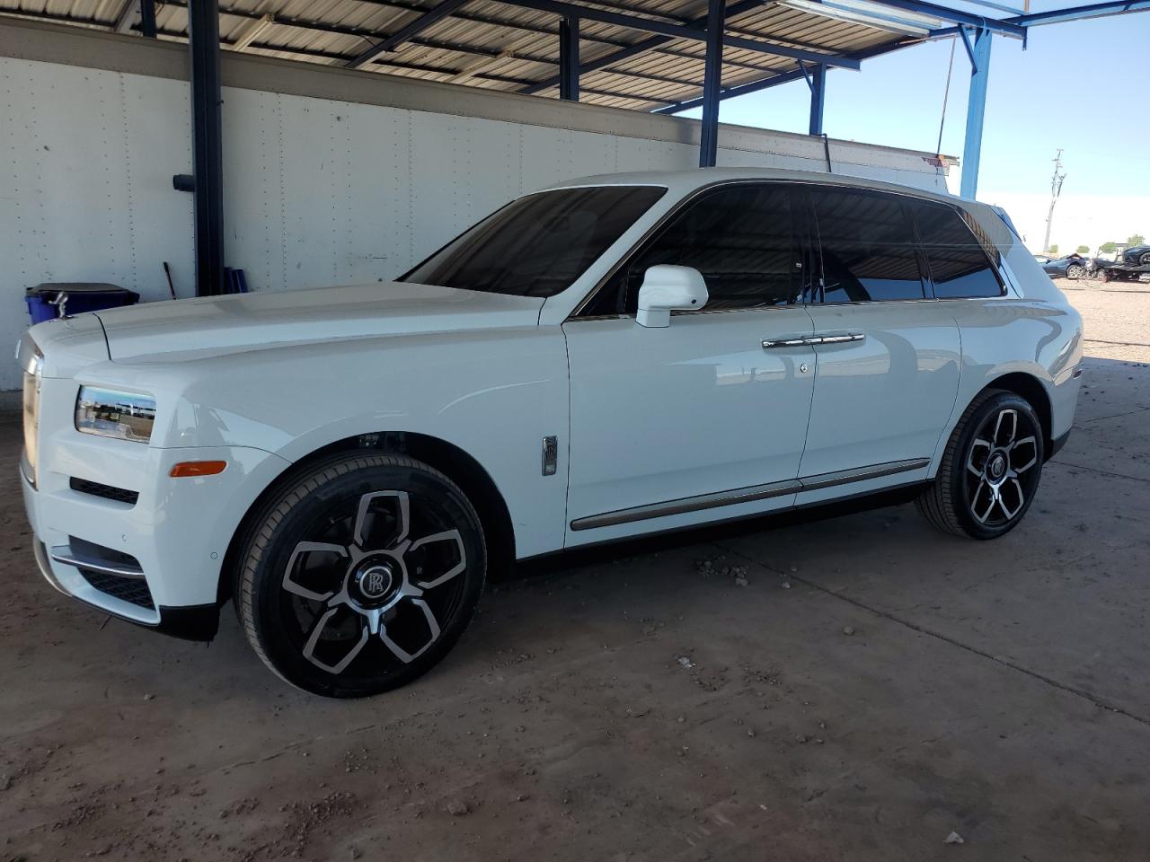 2022 Rolls-Royce Cullinan, VIN SLATV4C08NU209947 — Side