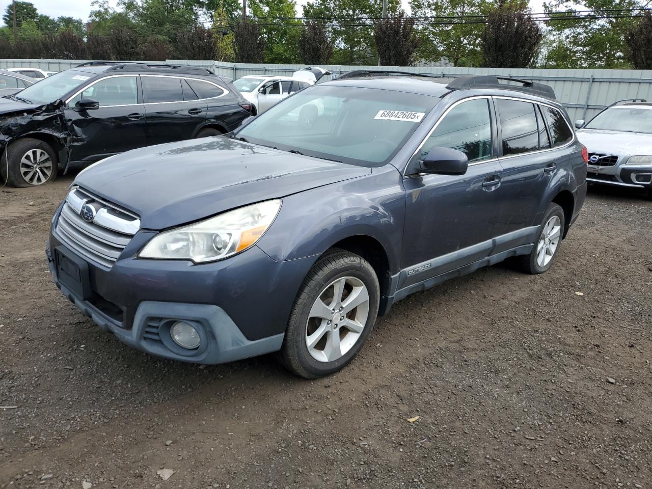 2014 Subaru Outback Premium, VIN 4S4BRBCC3E3206981 — Normal wear