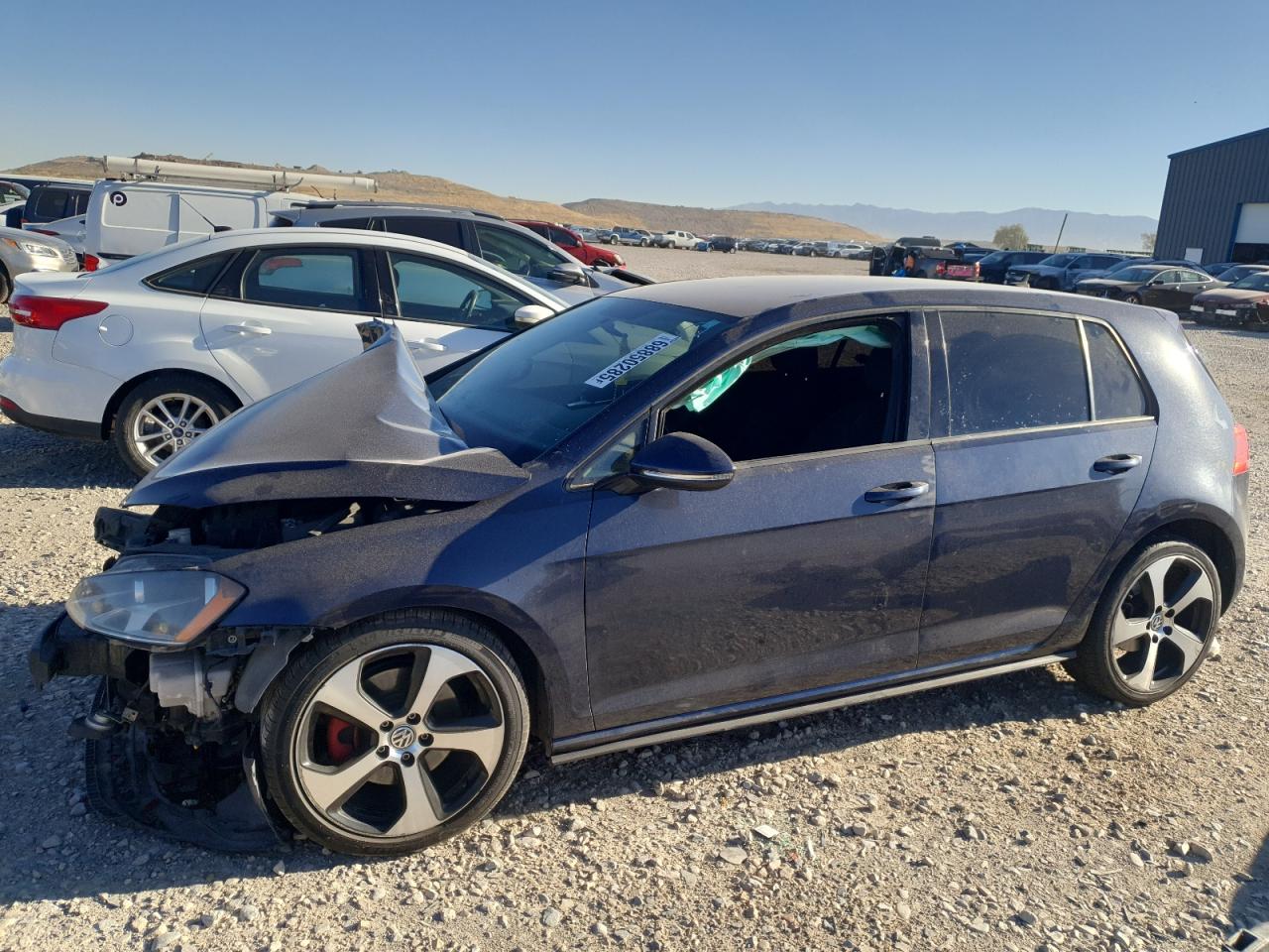 2016 Volkswagen Golf GTI S, VIN 3VW4T7AU2GM053029 — Front end