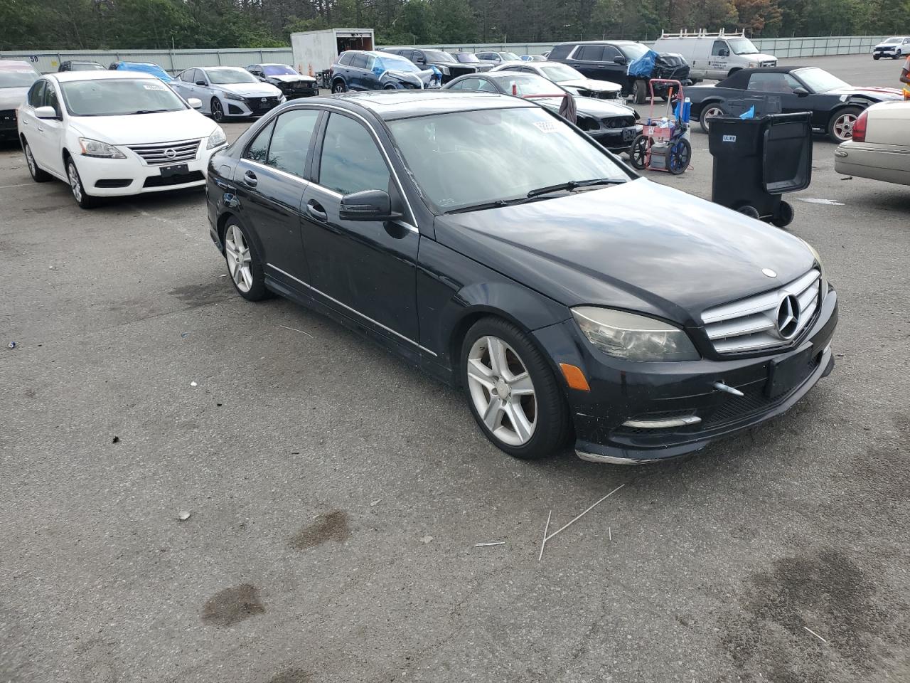2011 Mercedes-Benz C 300 Sport, VIN WDDGF8BB4BF541990 — Undercarriage