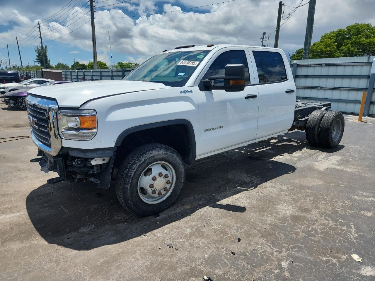 2017 GMC Sierra 3500, VIN 1GD42VCG3HF171511 — Rear end