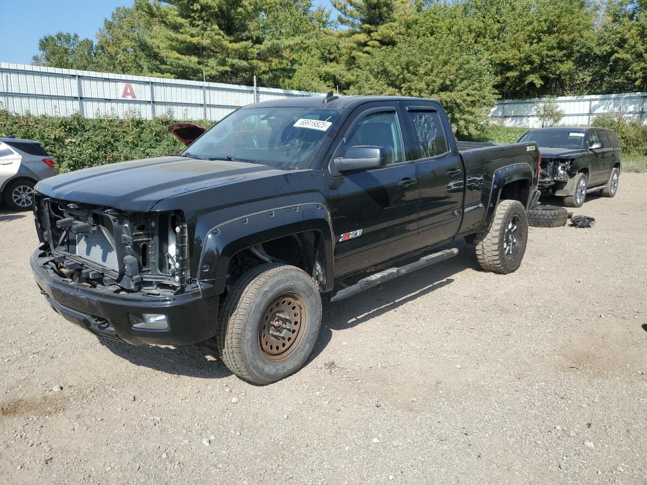 2015 Chevrolet Silverado 1500 LT, VIN 1GCVKREC1FZ339880 — Front end