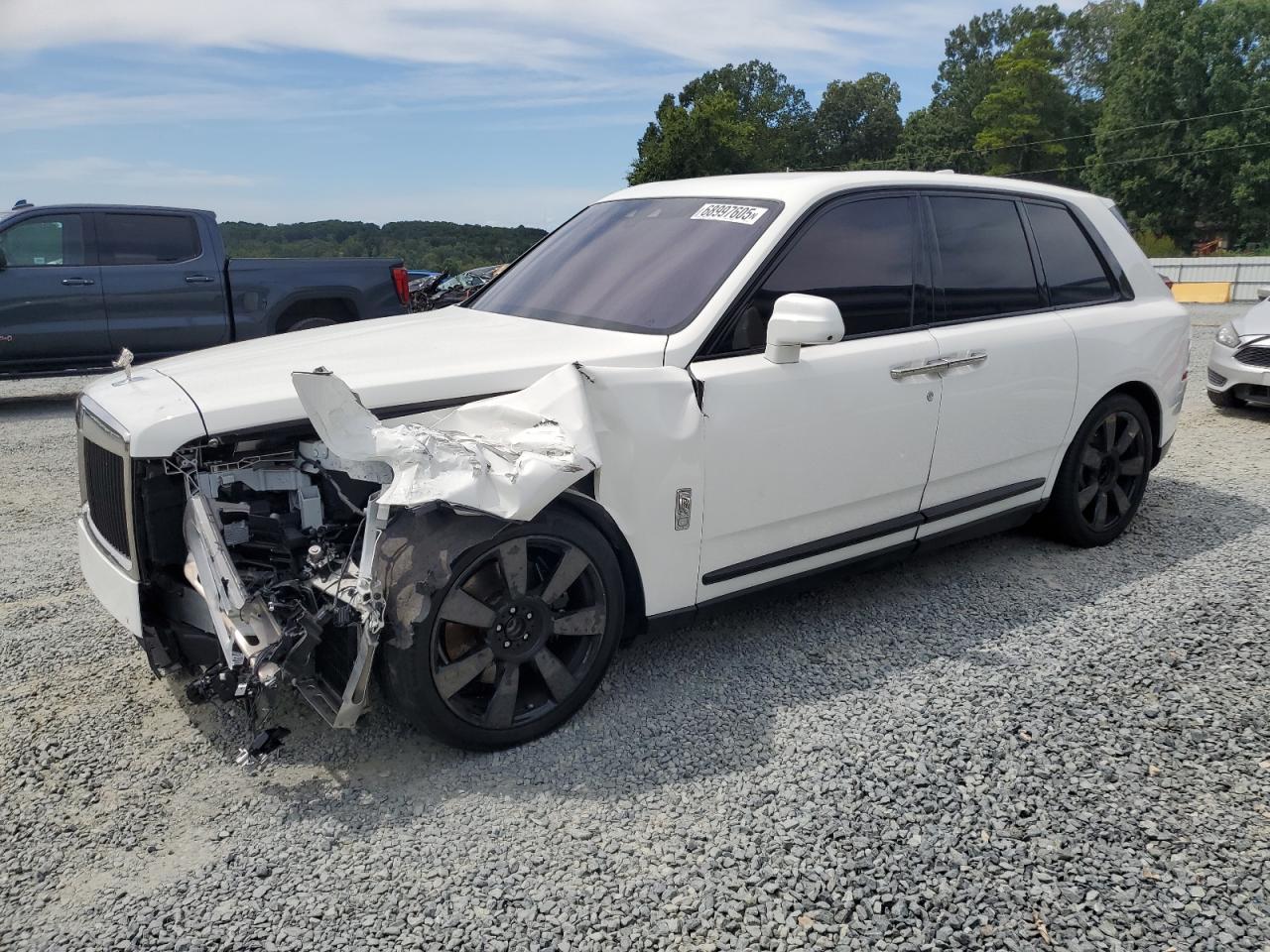 2022 Rolls-Royce Cullinan, VIN SLATV4C01NU210857 — Front end