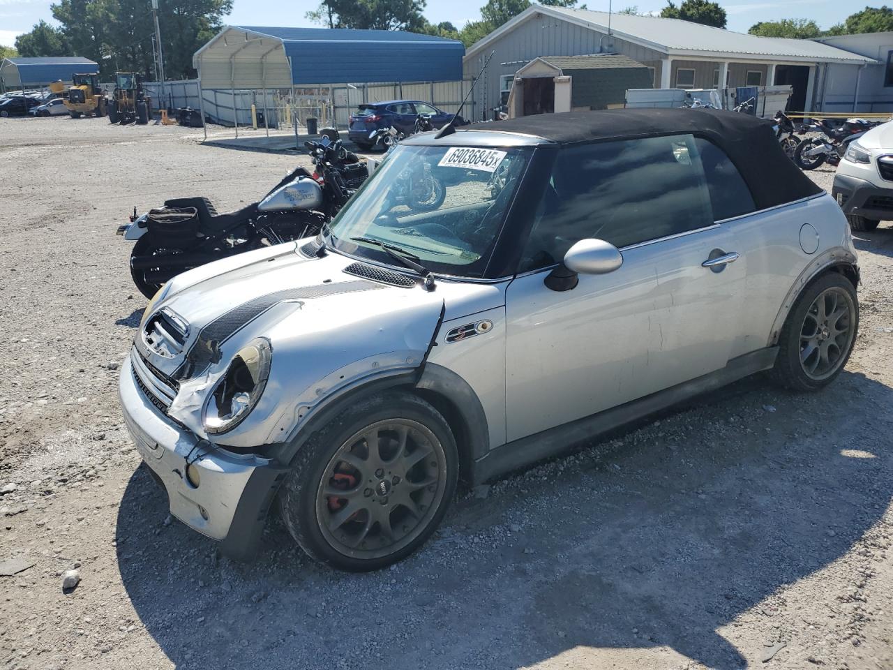 2006 MINI Convertible S, VIN WMWRH335X6TF88165 — Перед
