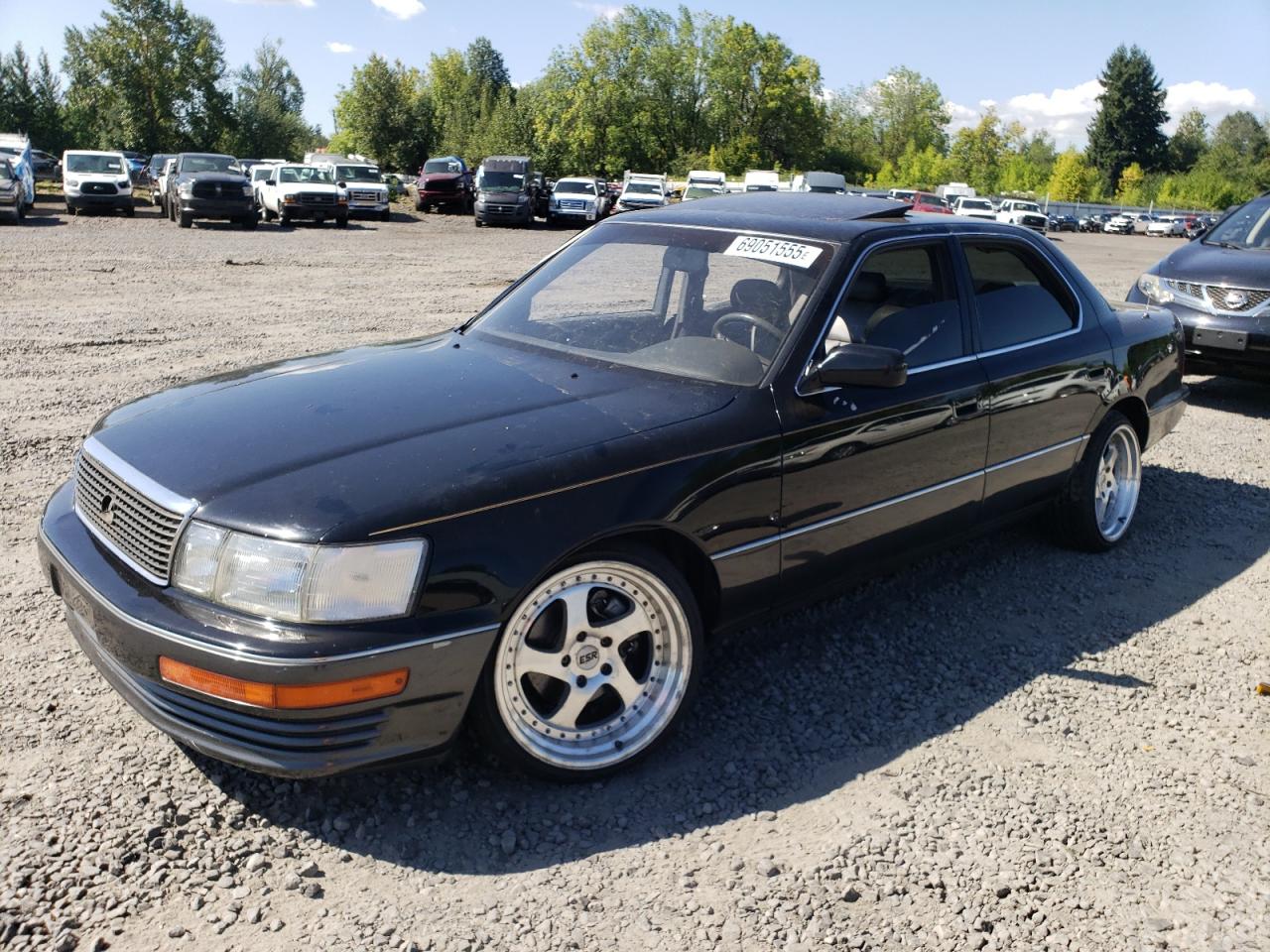 1991 Lexus LS 400, VIN JT8UF11E1M0097603 — Side