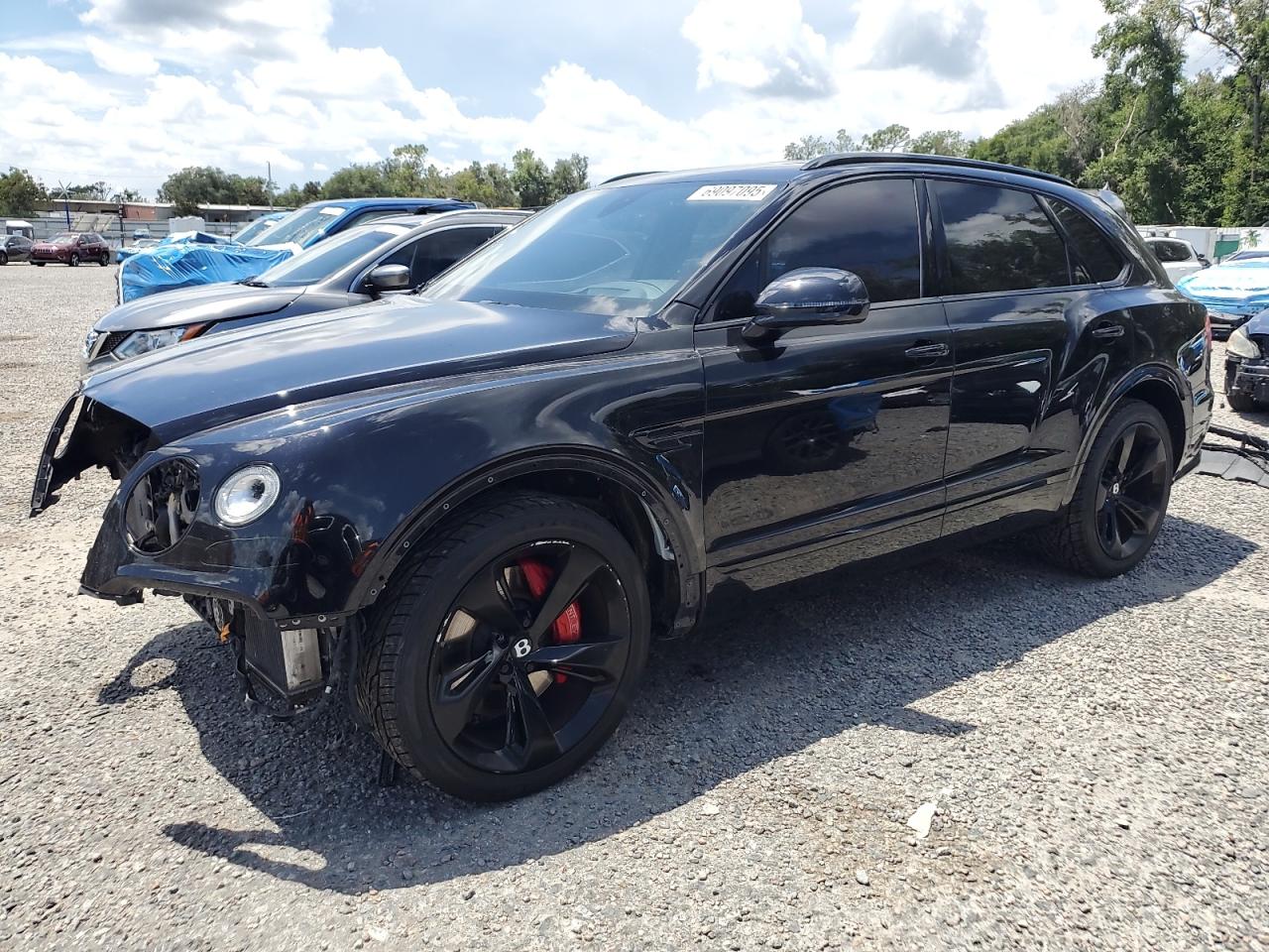 2019 Bentley Bentayga V8, VIN SJAAM2ZV3KC023729 — Rear end