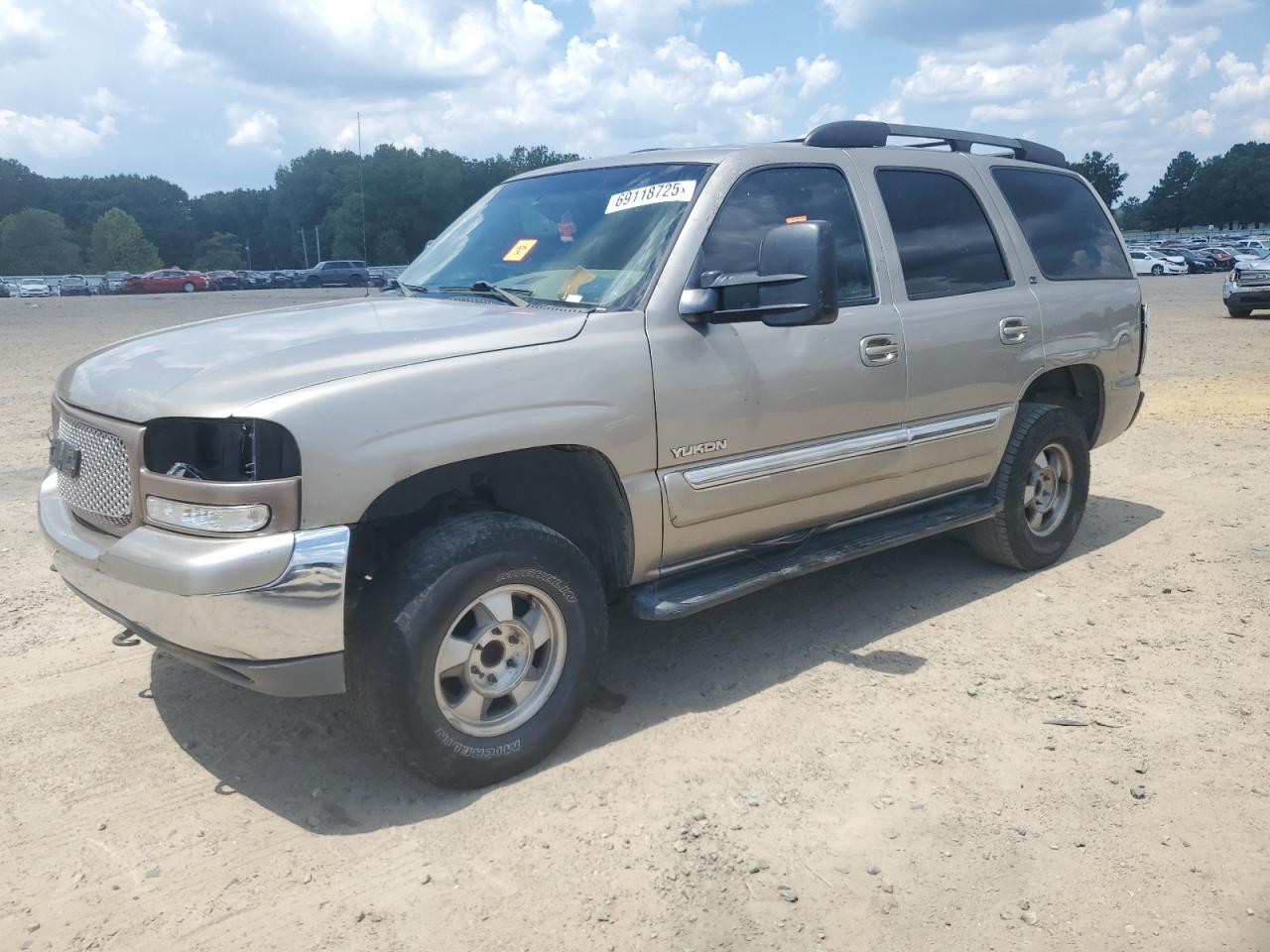 2002 GMC Yukon SLE, VIN 1GKEC13V92R291563 — Not stated